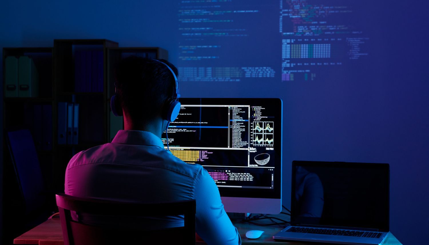 El Desarrollador Fullstack: ¿Un mito, un superhéroe o una orquesta completa?